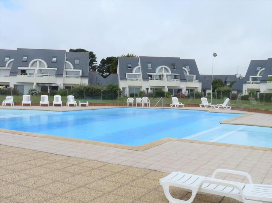 Au Ti Menhir * 2 A 4 Vacanciers * Piscine * Wifi การ์นัก ภายนอก รูปภาพ